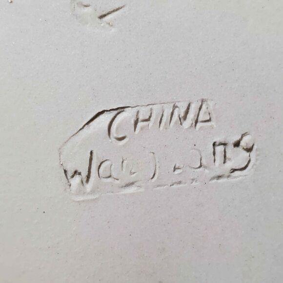 Majolica Teapot Berries Flowers - Picture 9 of 10